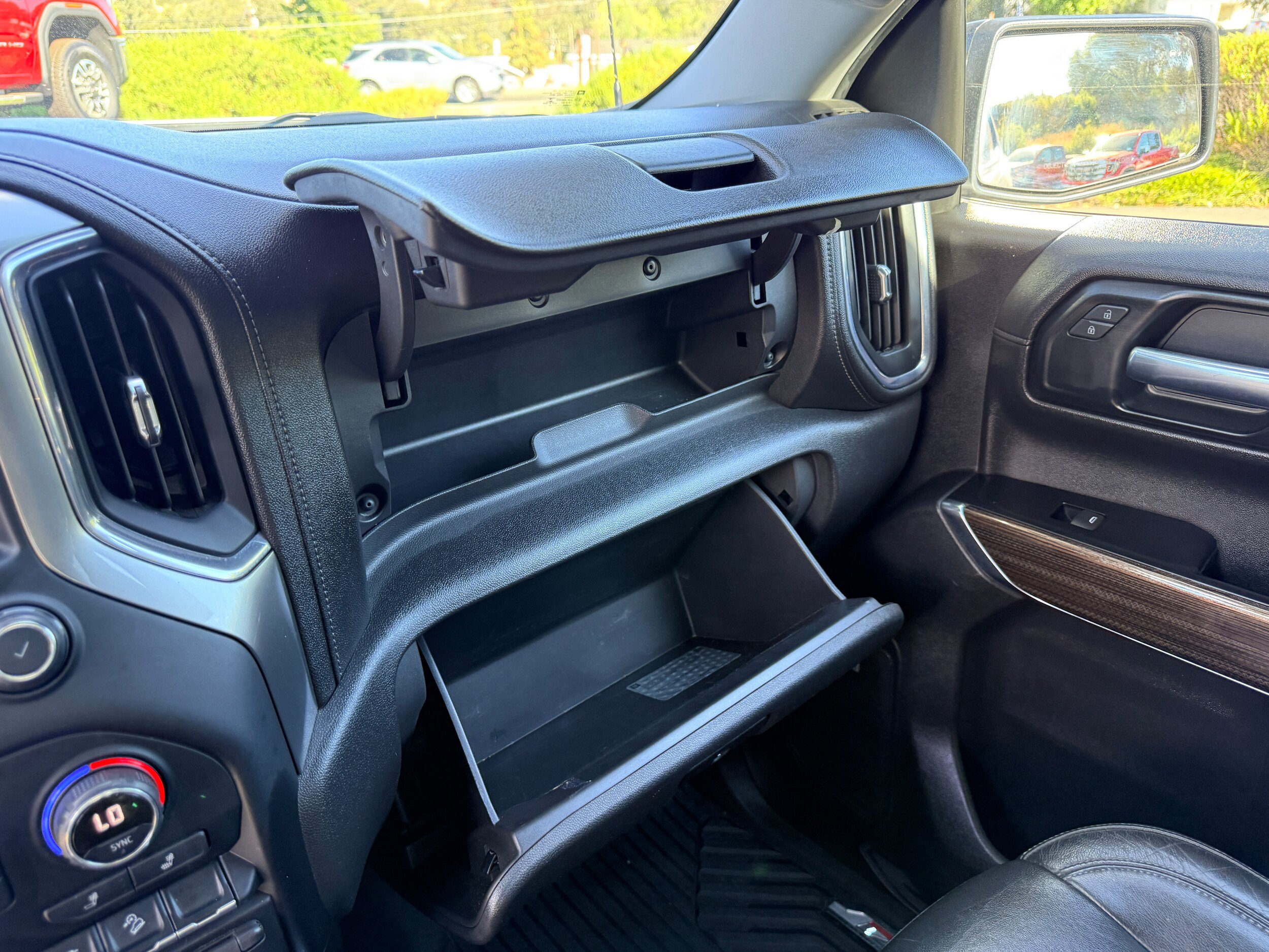 Used 2020 Chevrolet Silverado 1500 LT Trail Boss AWD/4WD image 23