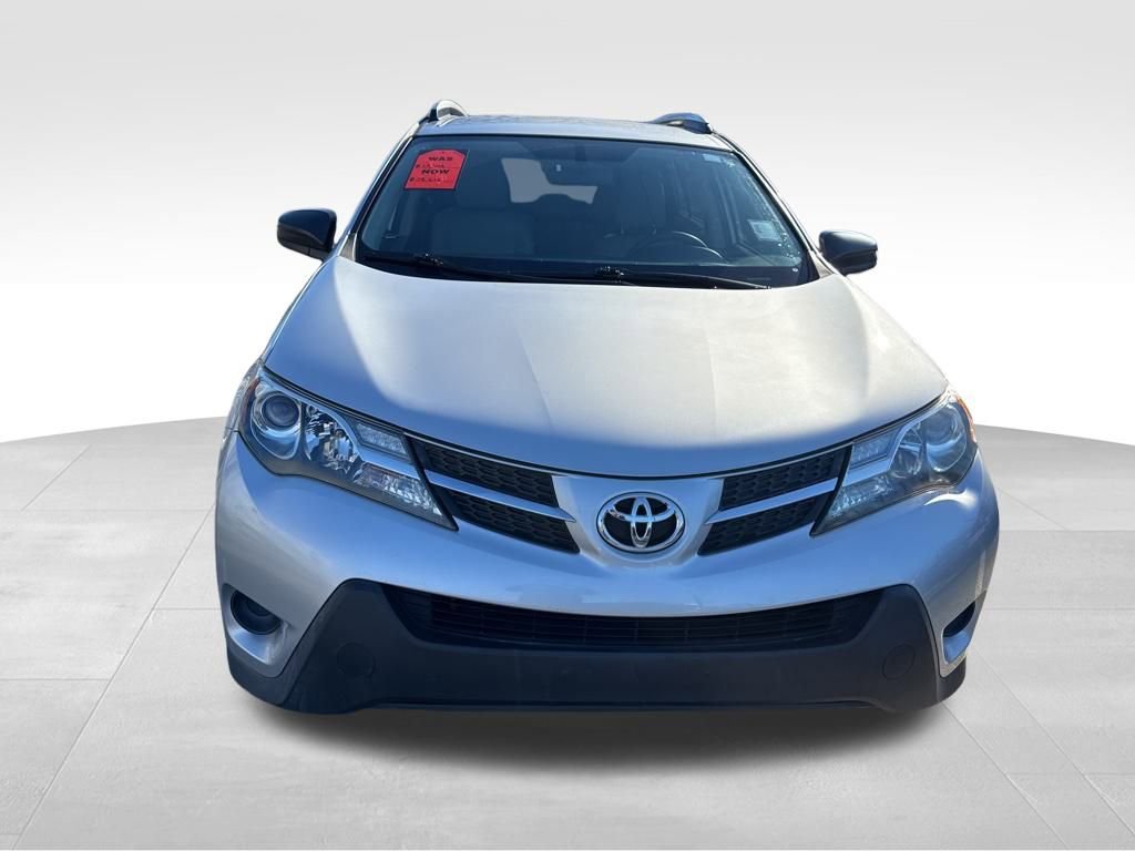 Used 2015 Toyota RAV4 LE image 3