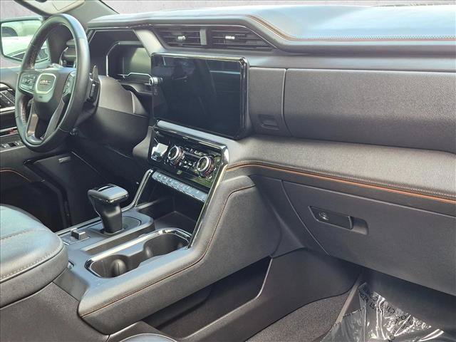 Used 2024 GMC Sierra 1500 AT4 w/ Technology Package AWD/4WD image 21
