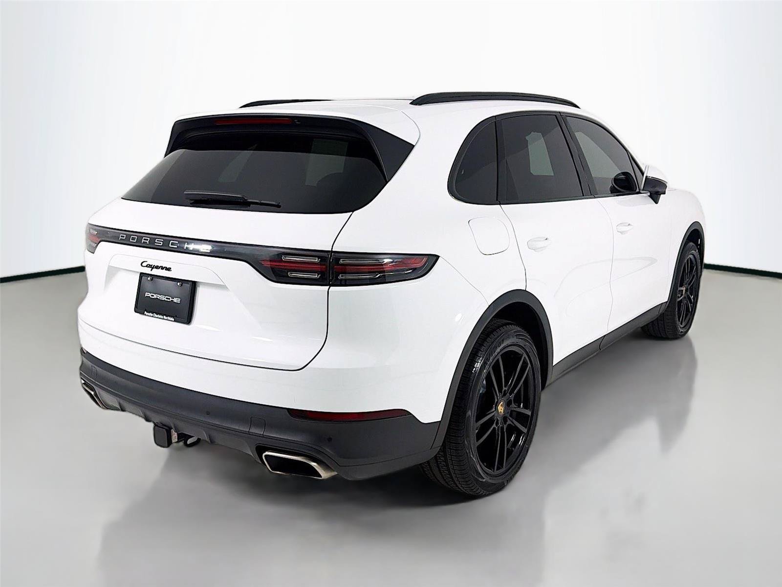 Certified 2023 Porsche Cayenne Platinum Edition AWD/4WD image 26