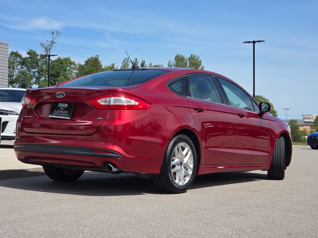 Used 2013 Ford Fusion SE FWD image 22