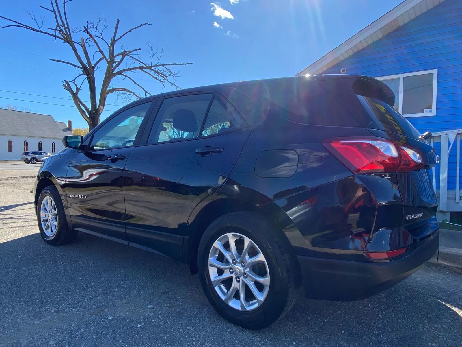 Used 2021 Chevrolet Equinox LS image 9