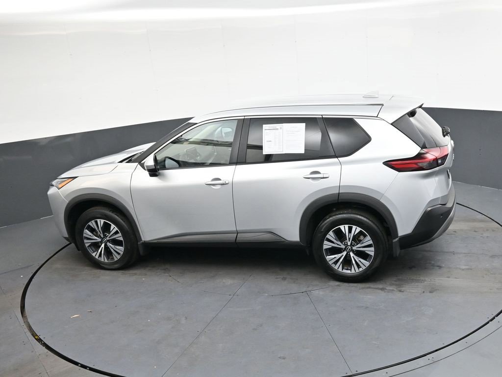 Used 2023 Nissan Rogue SV image 30