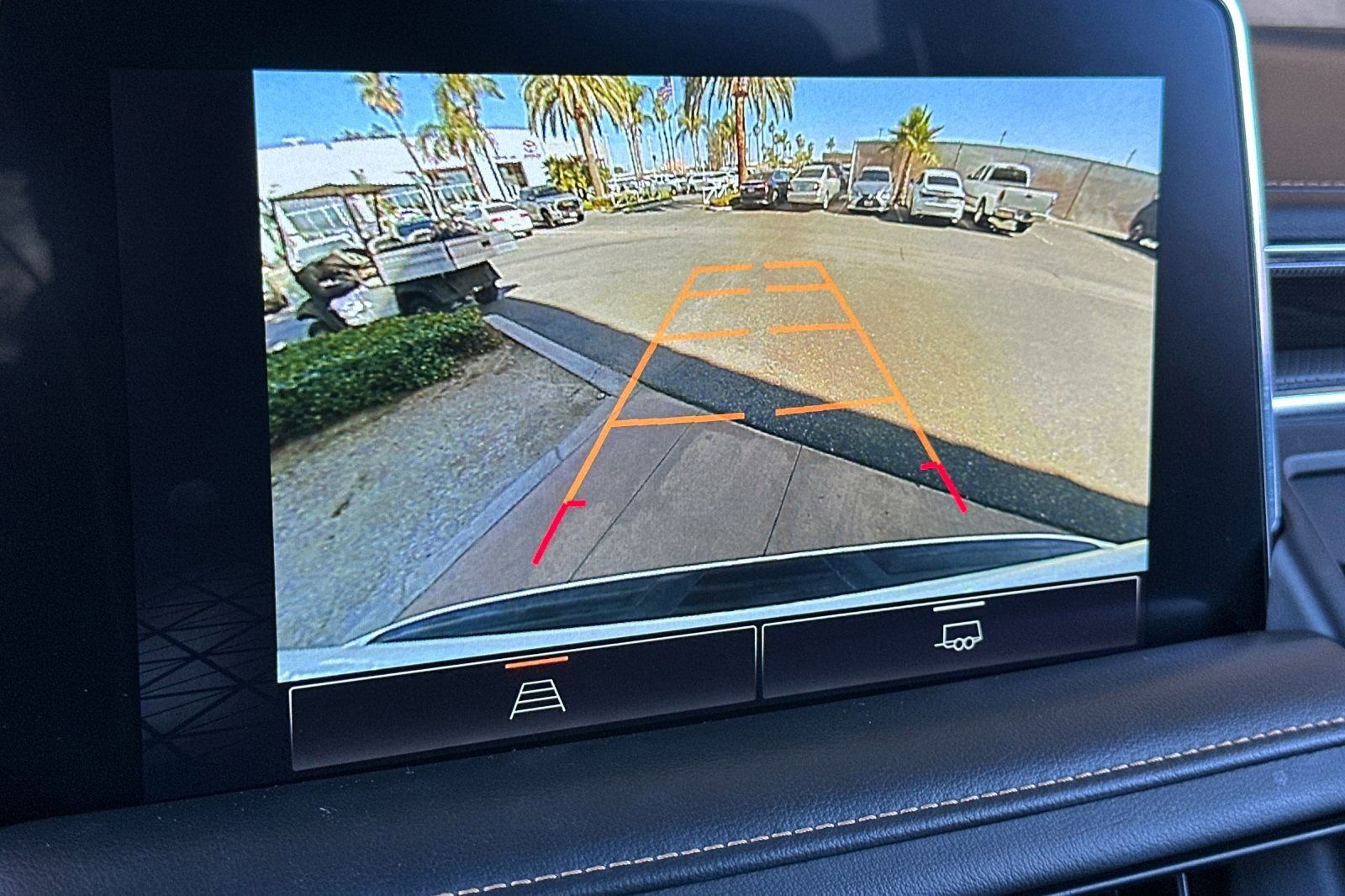 Certified 2022 GMC Yukon AT4 AWD/4WD image 21