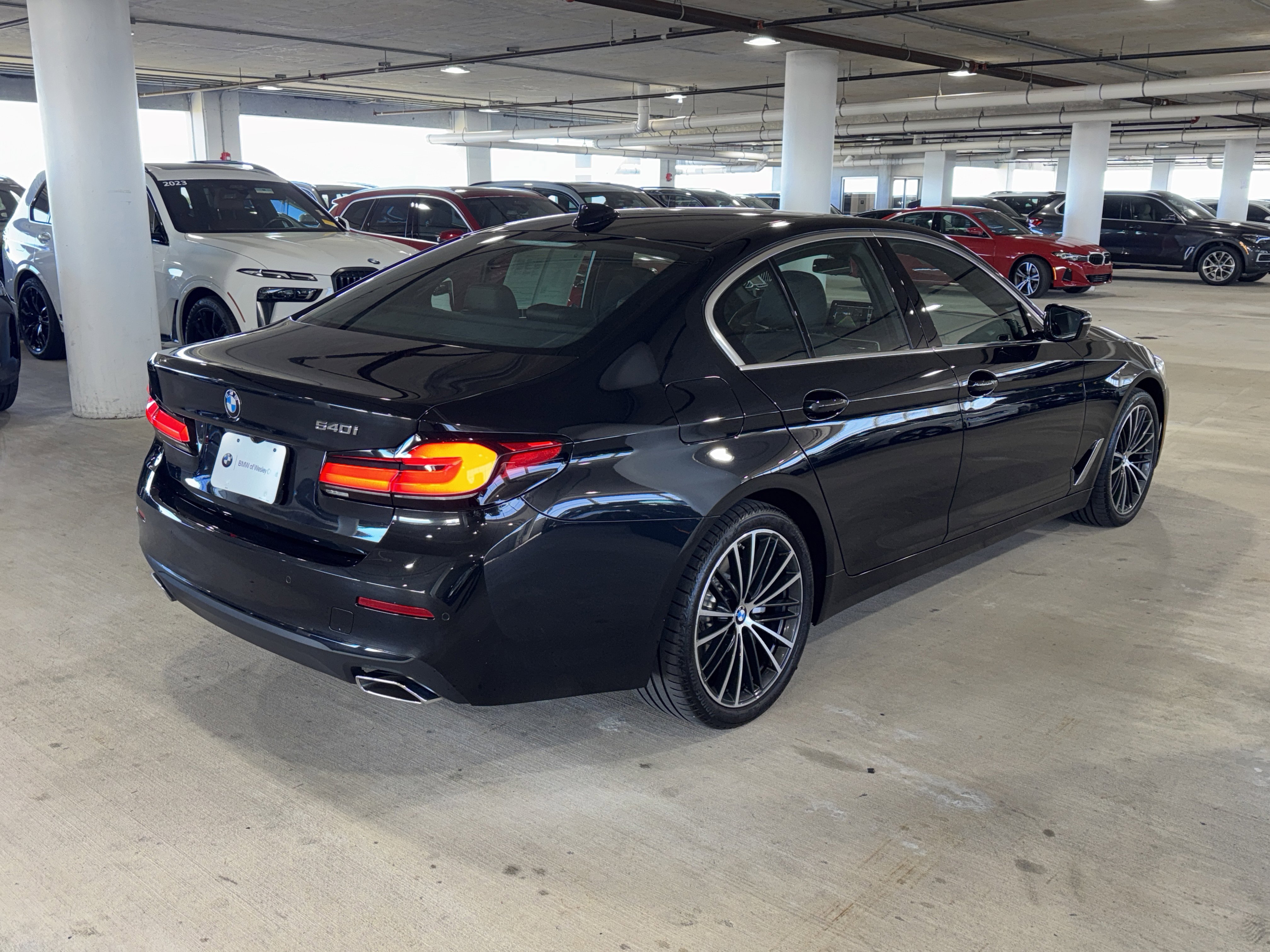 Used 2023 BMW 540i w/ Premium Package image 8
