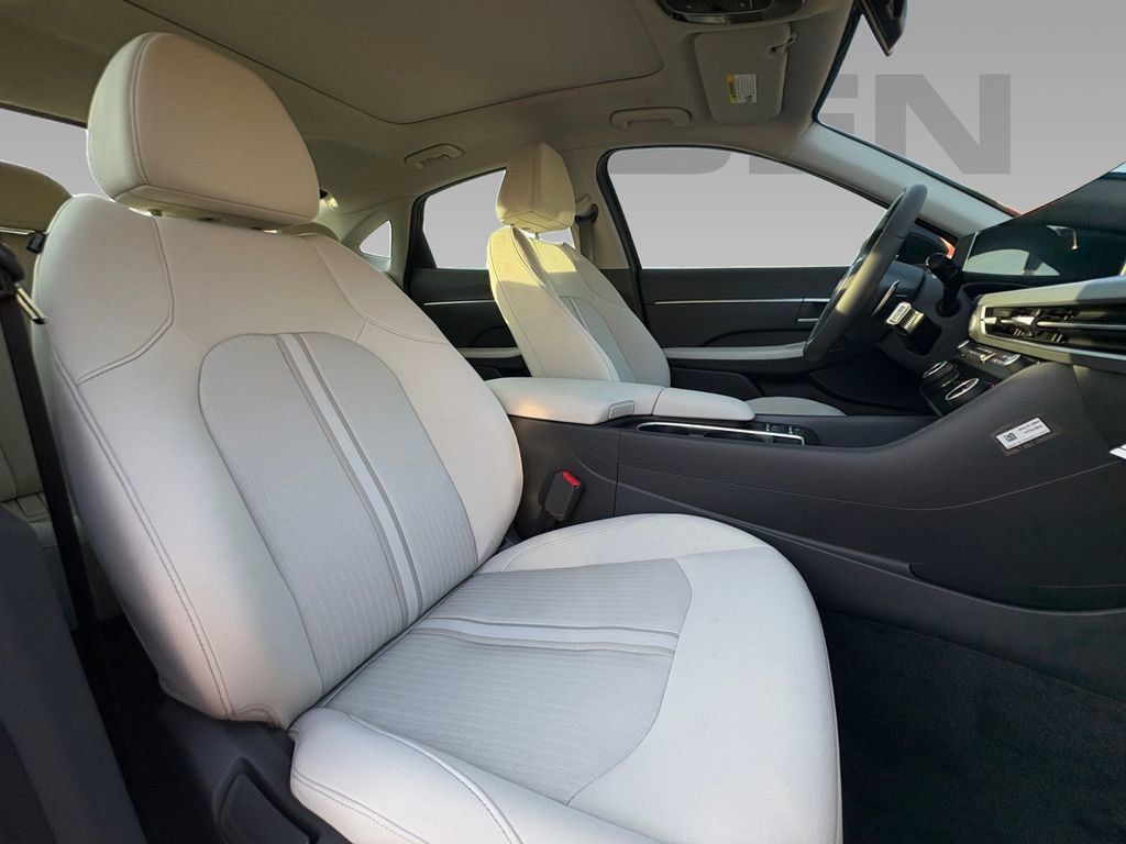 New 2024 Hyundai Sonata SEL w/ Convenience Package FWD image 11