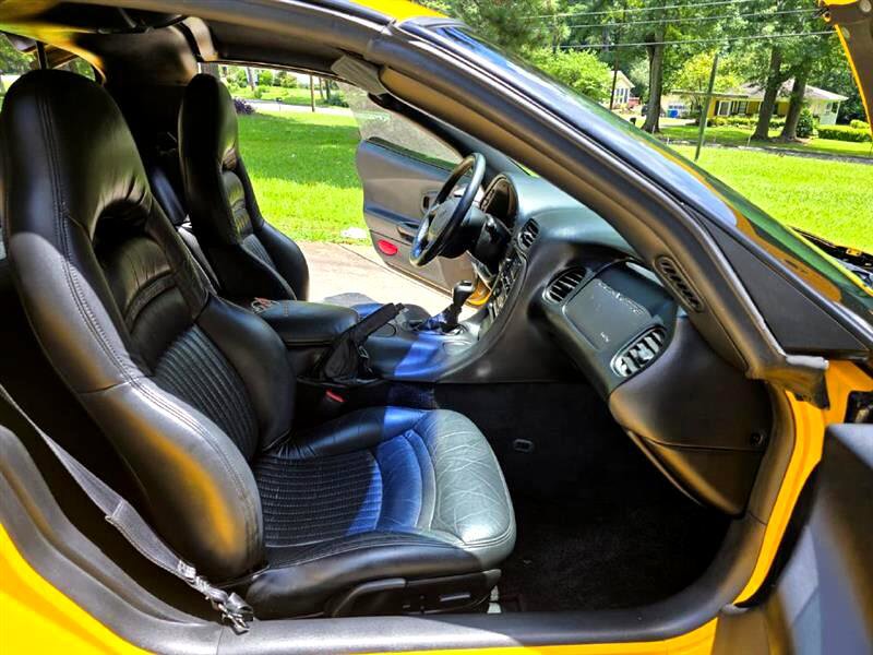 Used 2000 Chevrolet Corvette Coupe w/ Memory Pkg image 8