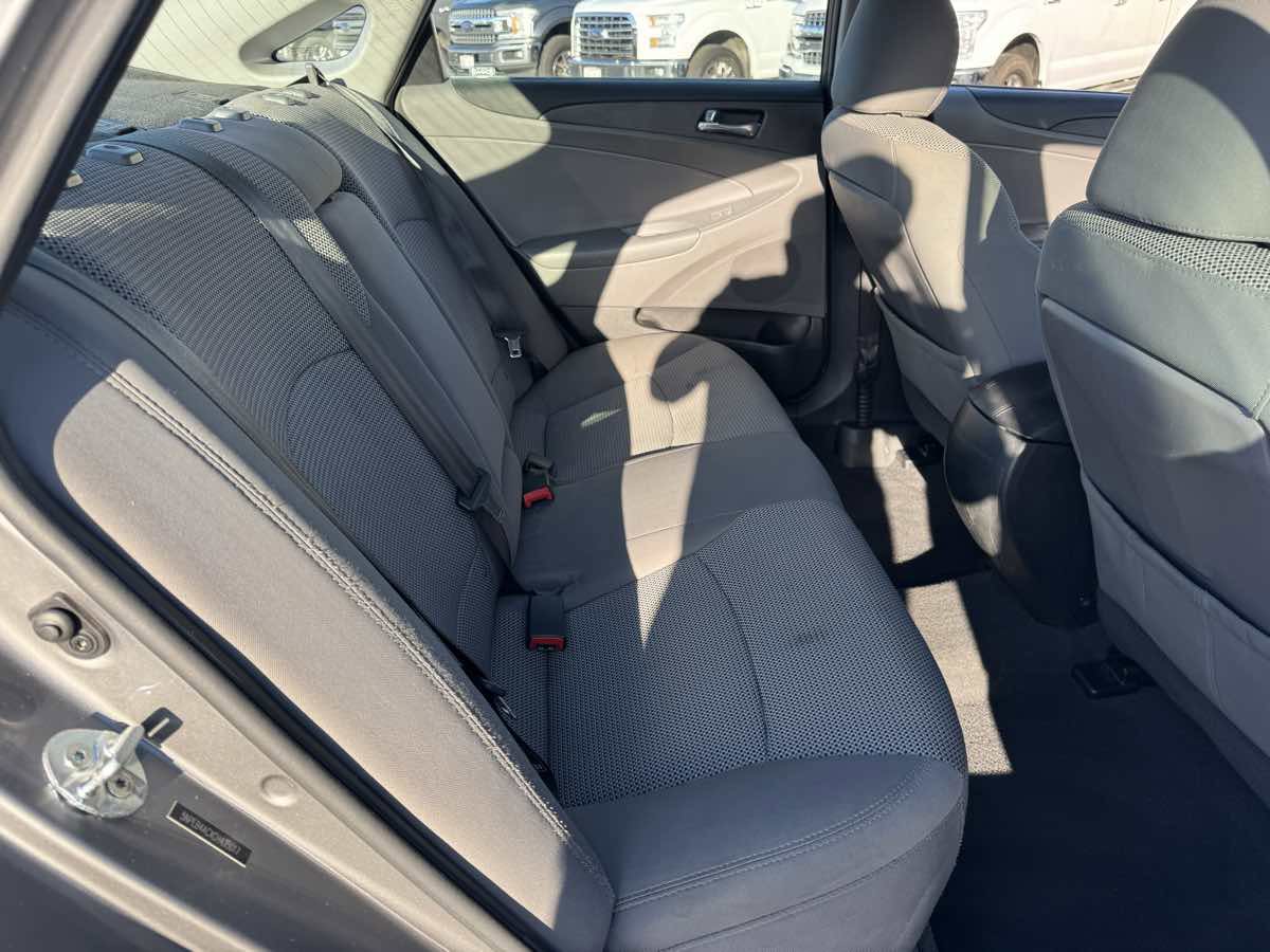 Used 2012 Hyundai Sonata GLS w/ Popular Equipment Pkg image 17