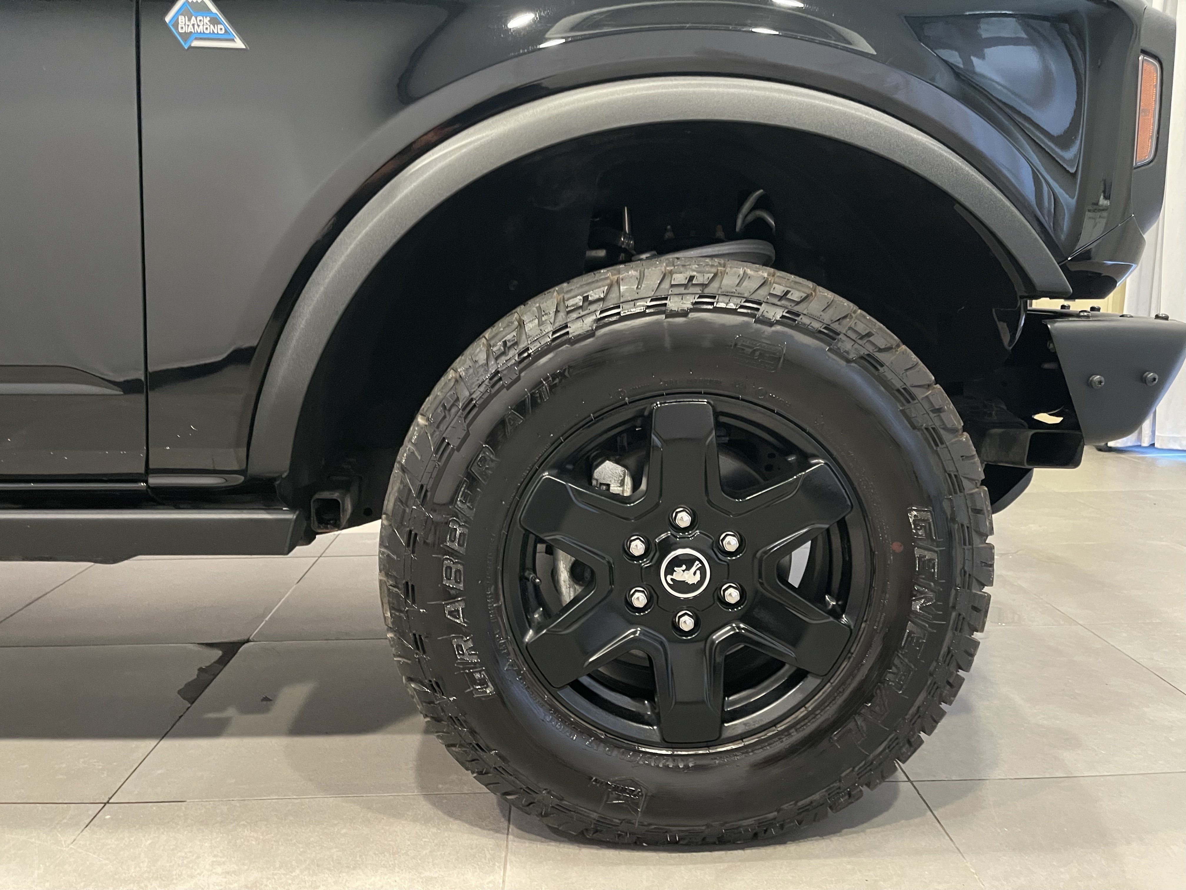 Used 2024 Ford Bronco Black Diamond AWD/4WD image 10