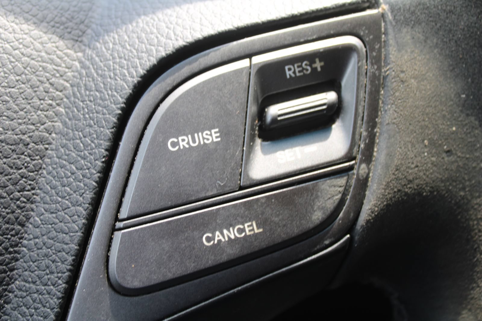 Used 2018 Hyundai Santa Fe Sport FWD image 35