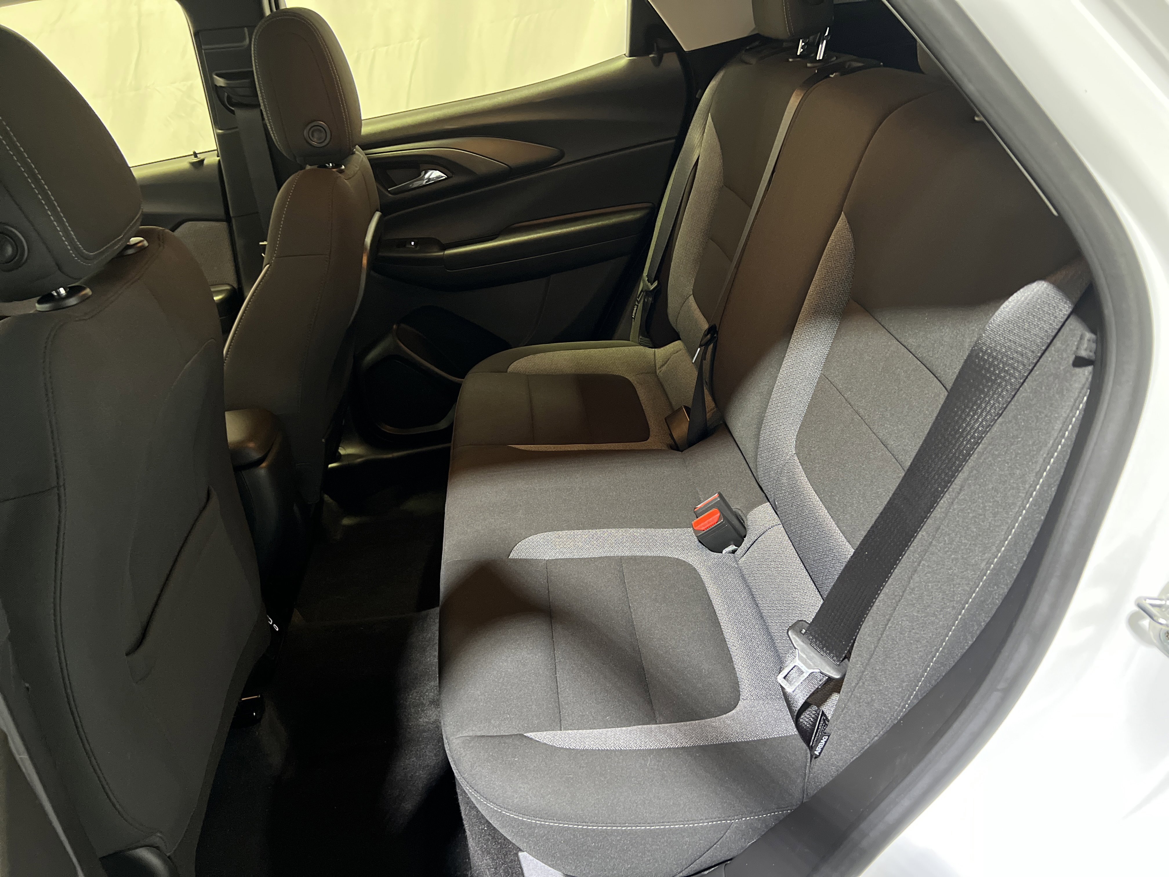 Used 2023 Chevrolet TrailBlazer LT w/ Convenience Package AWD/4WD image 16