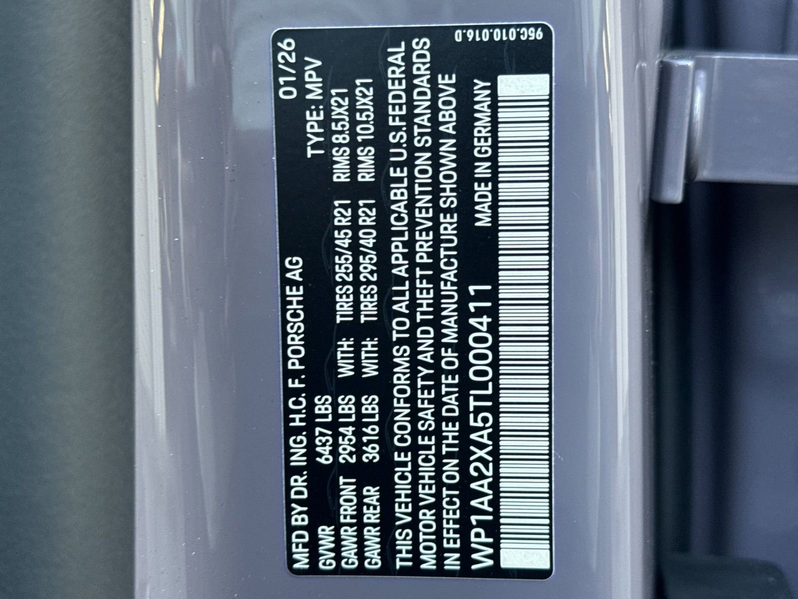 New 2026 Porsche Macan 4 Electric image 36