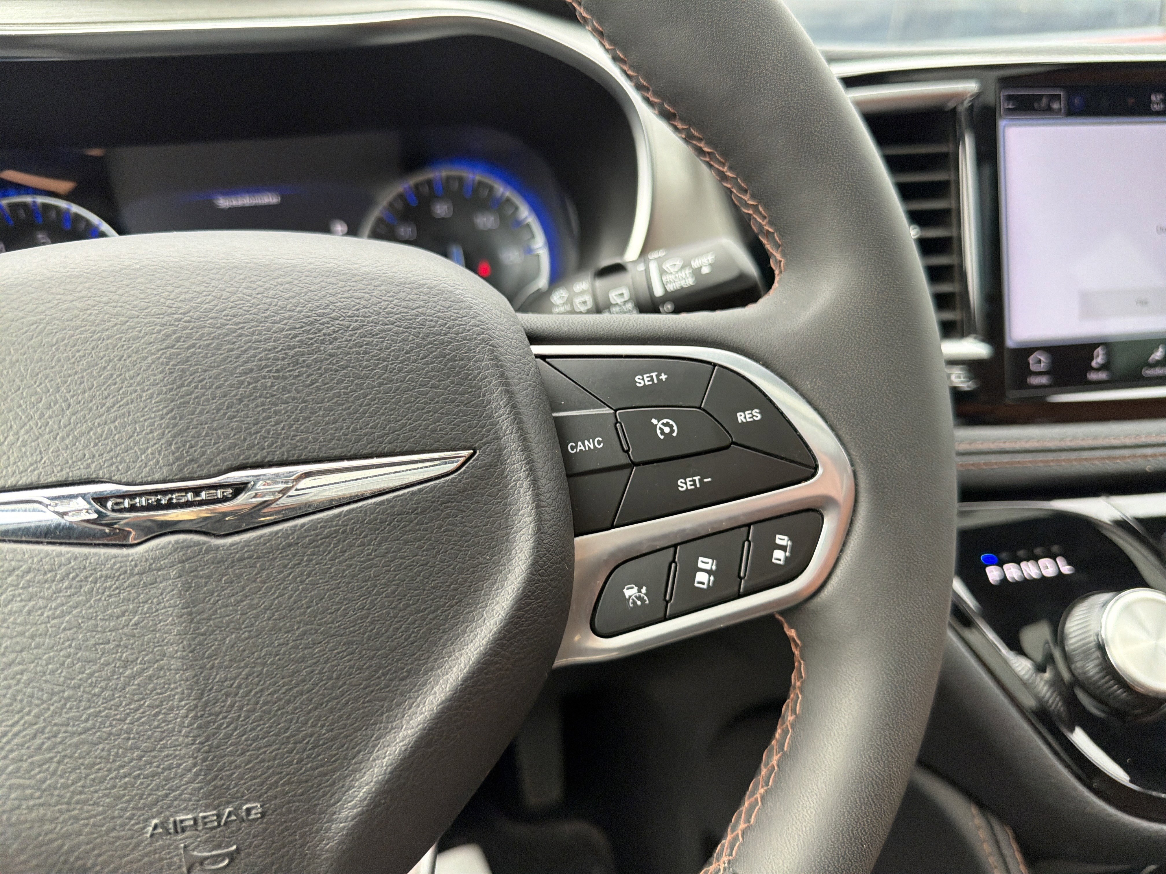 Used 2024 Chrysler Pacifica Pinnacle w/ Trailer Tow Group image 29