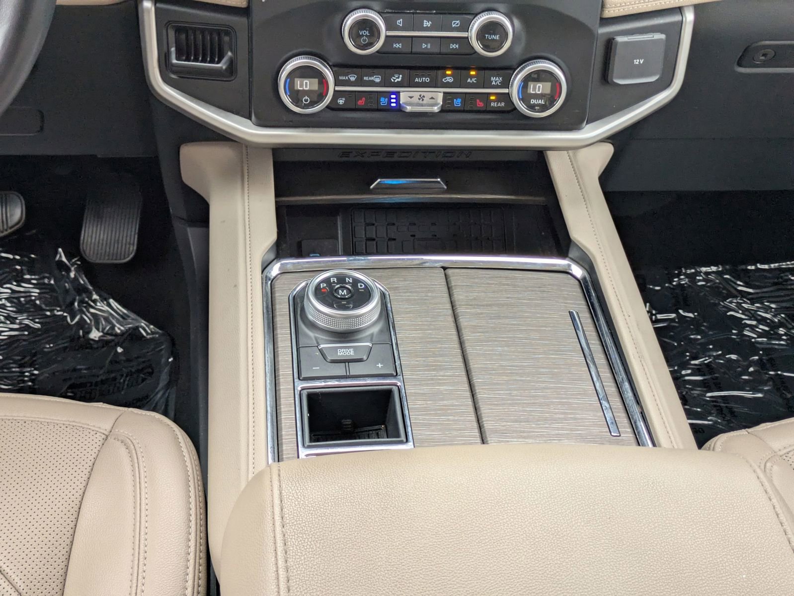 Used 2024 Ford Expedition Max Limited image 20