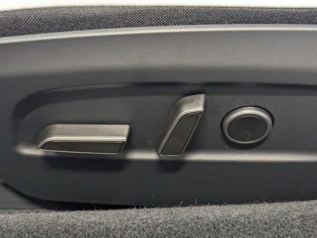 Used 2025 Tesla Model 3 Long Range AWD/4WD image 11