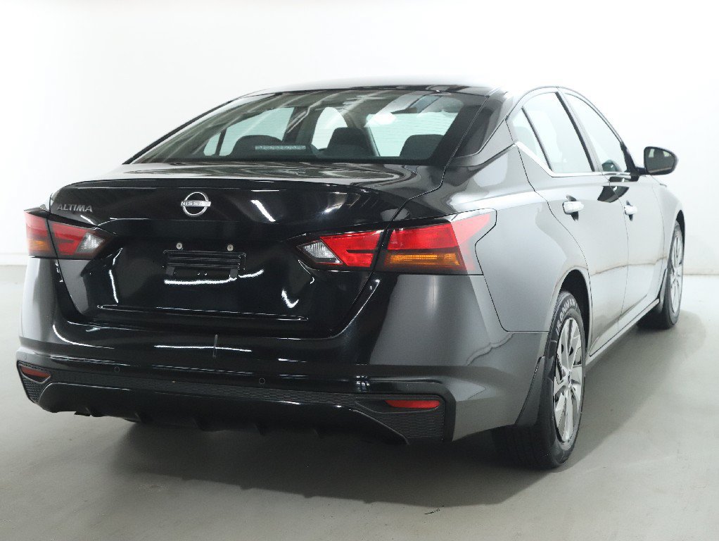 Used 2024 Nissan Altima 2.5 S FWD image 46