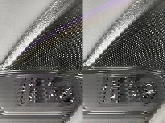 New 2025 Volkswagen Tiguan SE R-Line image 17