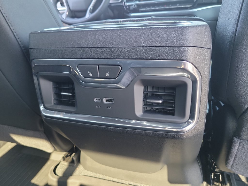 New 2026 Chevrolet Silverado 1500 High Country w/ Midnight Edition AWD/4WD image 19