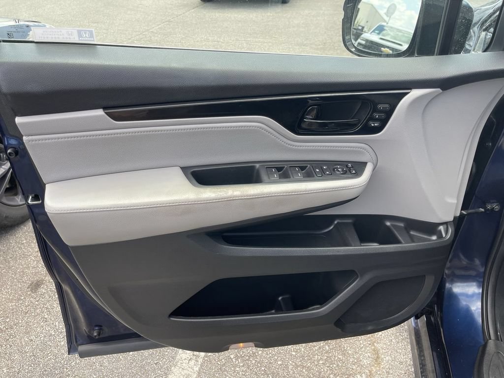 Used 2019 Honda Odyssey Elite image 3