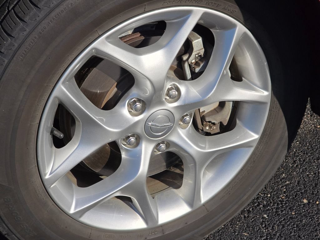 Used 2019 Chrysler Pacifica Touring-L Plus w/ Advanced Safetytec Group FWD image 20