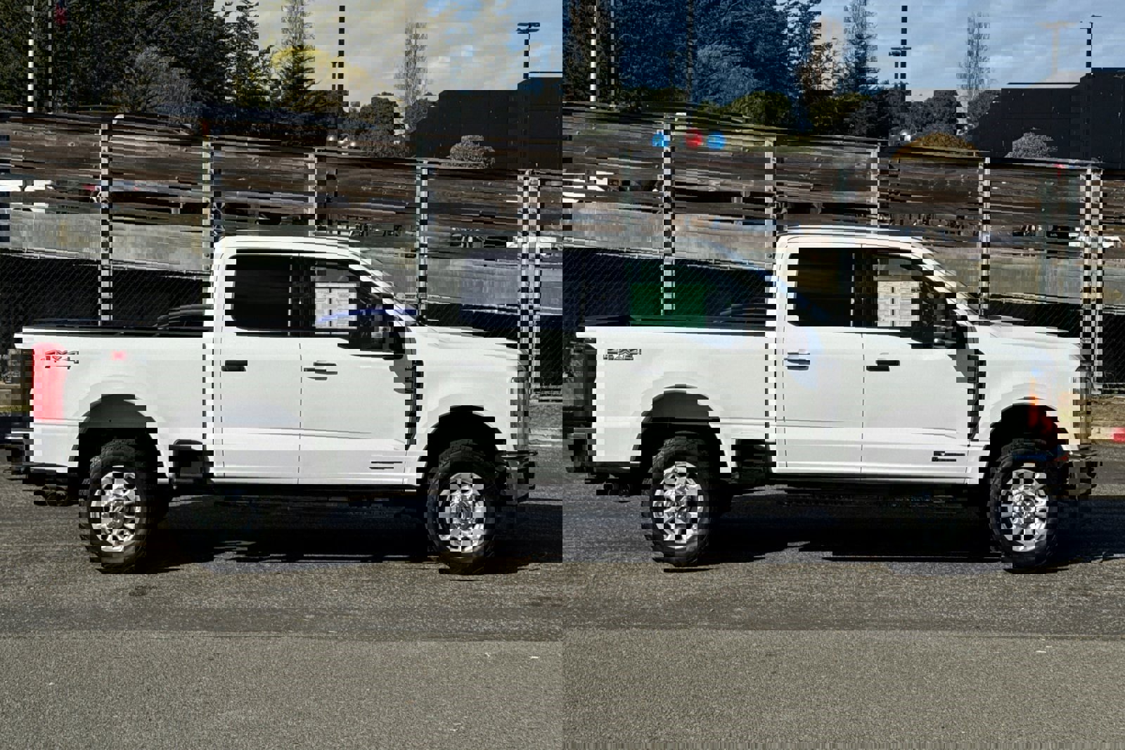 Certified 2023 Ford F350 XLT image 3