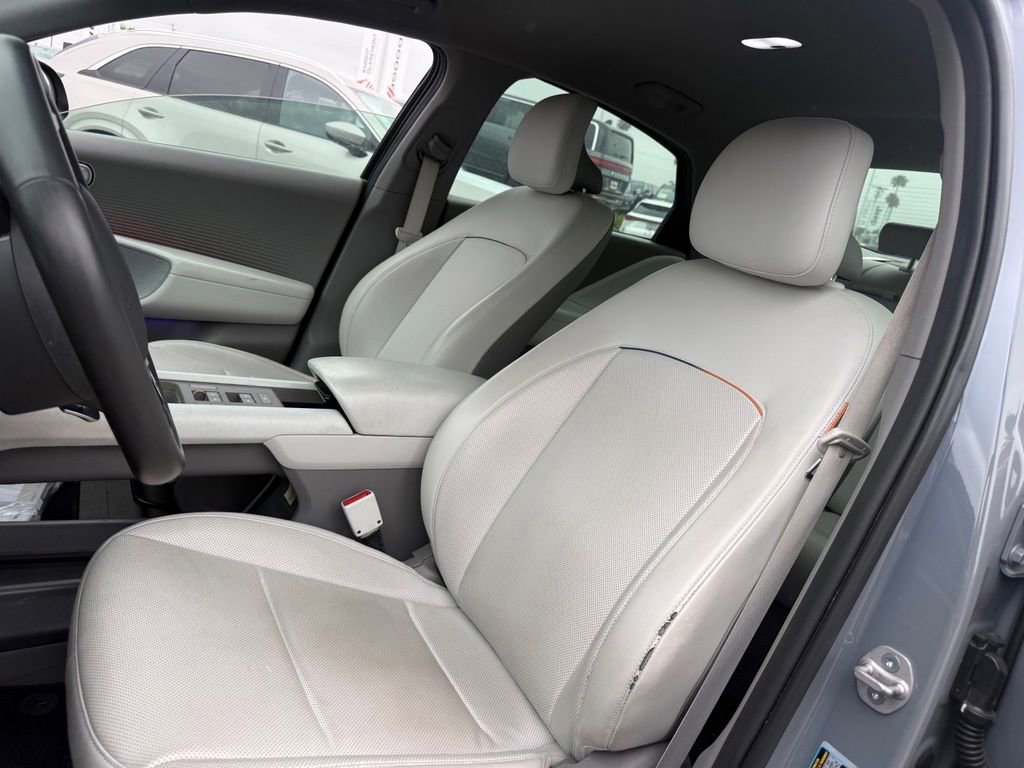 Used 2023 Hyundai Ioniq 6 SEL RWD image 5