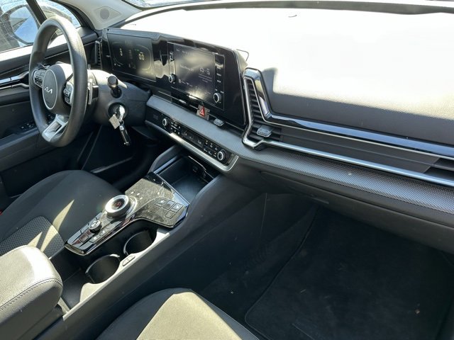 Used 2023 Kia Sportage LX image 25