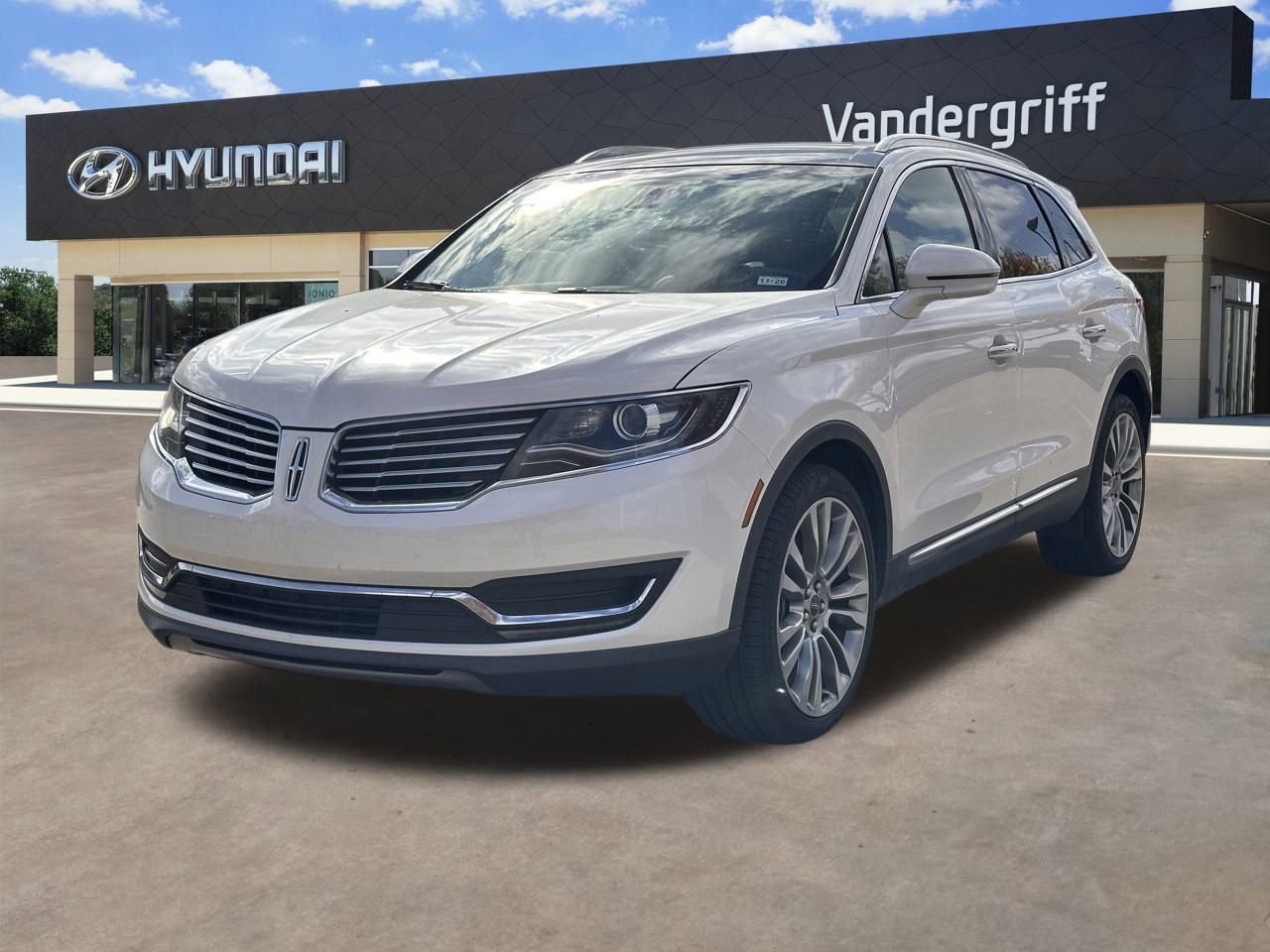 Used 2016 Lincoln MKX Reserve w/ Climate Package image 6