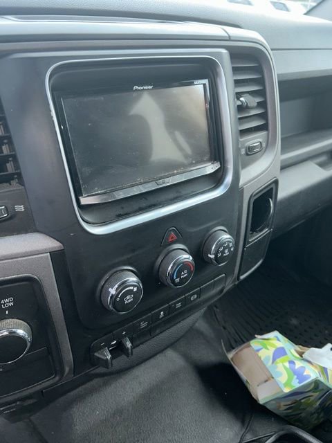 Used 2016 RAM 2500 Tradesman w/ Chrome Appearance Group image 11