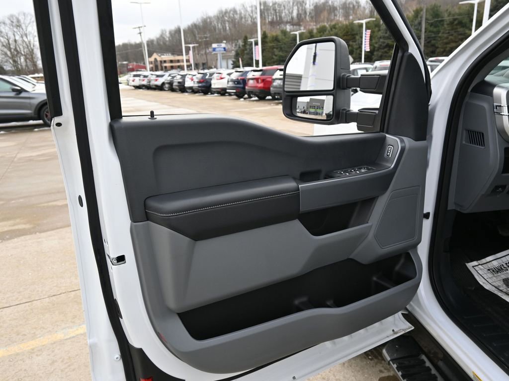 Used 2024 Ford F550 2WD SuperCab Super Duty image 66