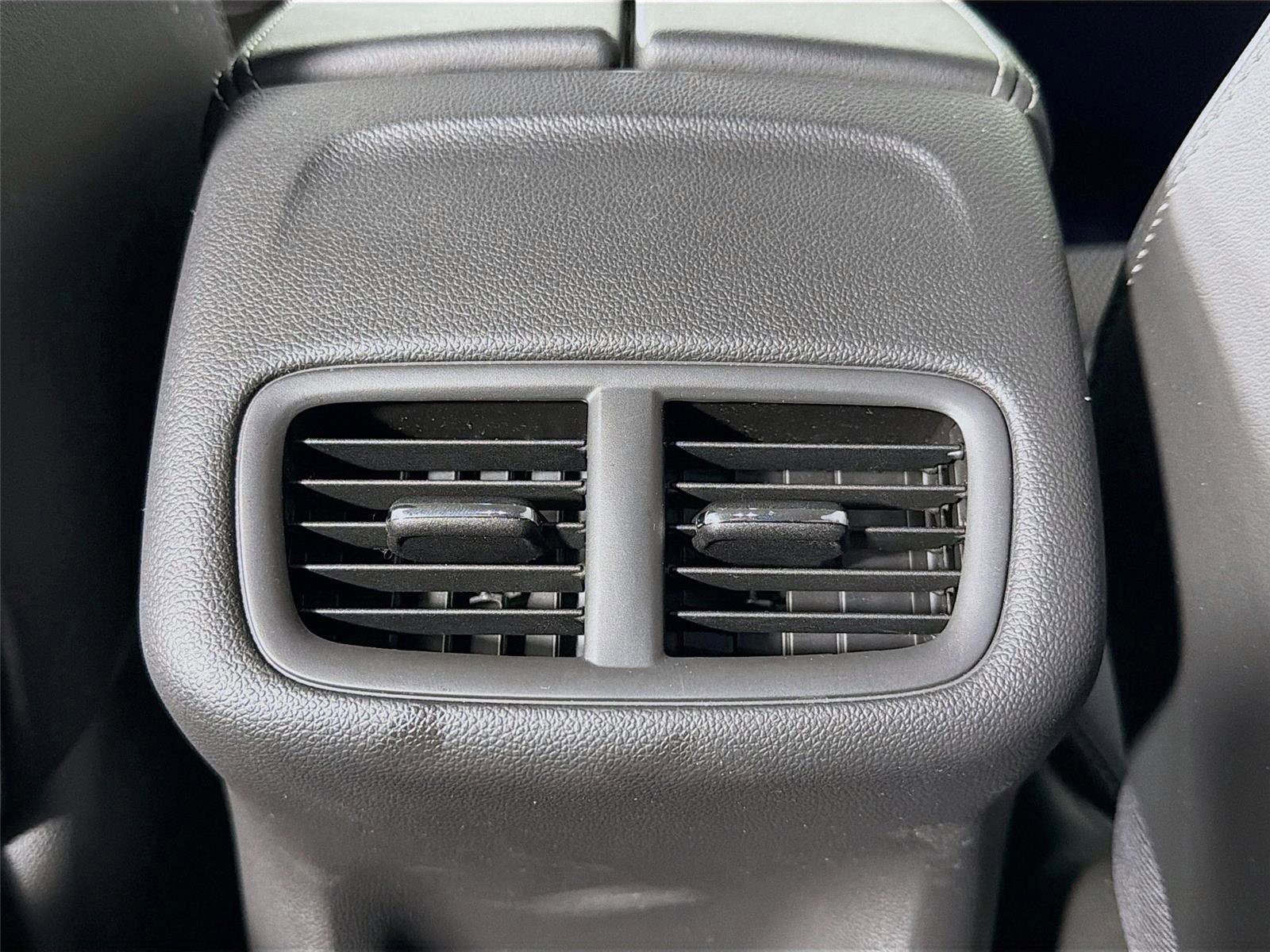 Used 2022 Buick Envision Preferred AWD/4WD image 24