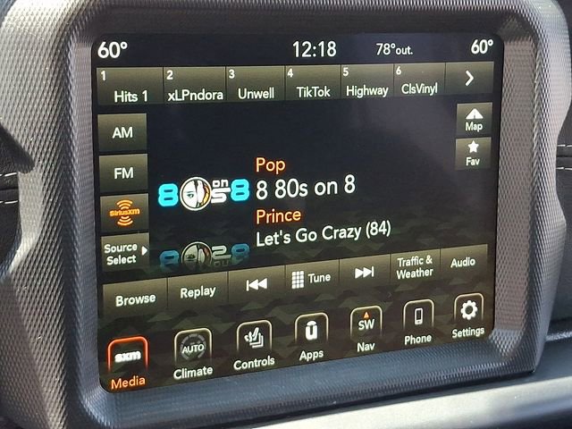 Used 2022 Jeep Wrangler Unlimited Sahara w/ Cold Weather Group AWD/4WD image 17