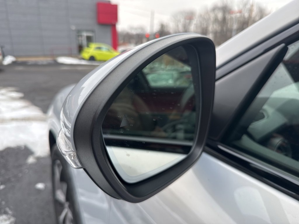 Used 2023 Alfa Romeo Stelvio Ti image 18