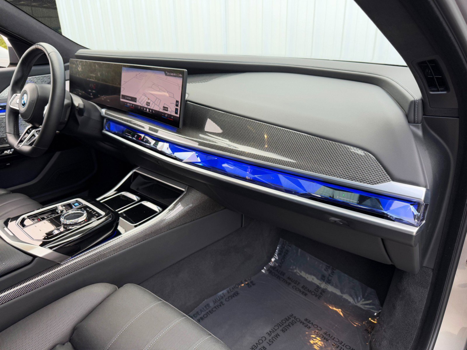 Used 2023 BMW i7 xDrive60 image 15