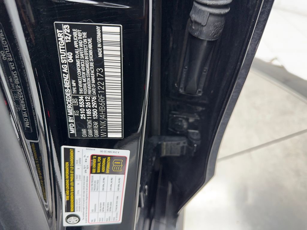 Used 2024 Mercedes-Benz GLC 300 4MATIC image 49