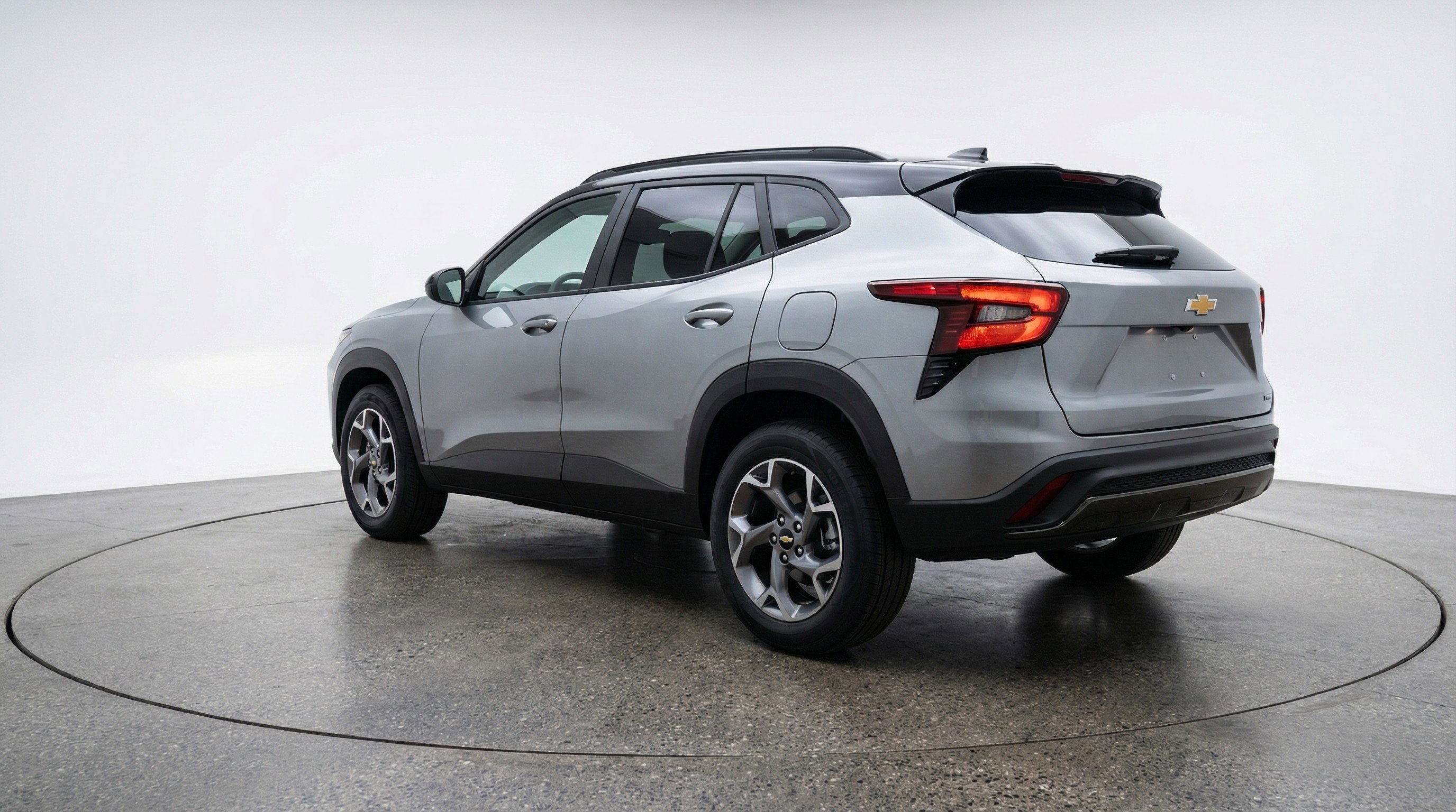 Used 2025 Chevrolet Trax LT image 6