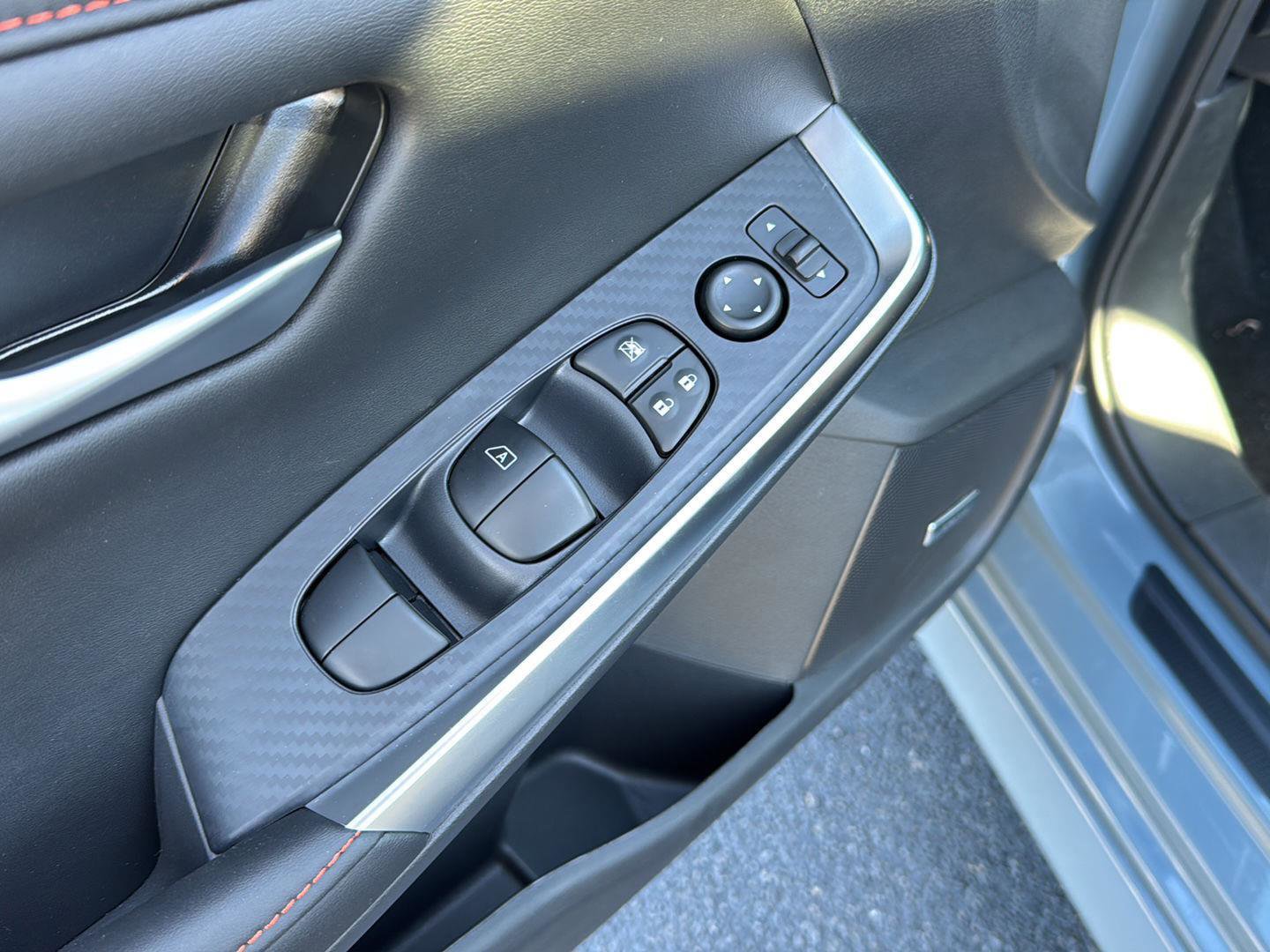 New 2025 Nissan Sentra SR w/ SR Premium Package image 30