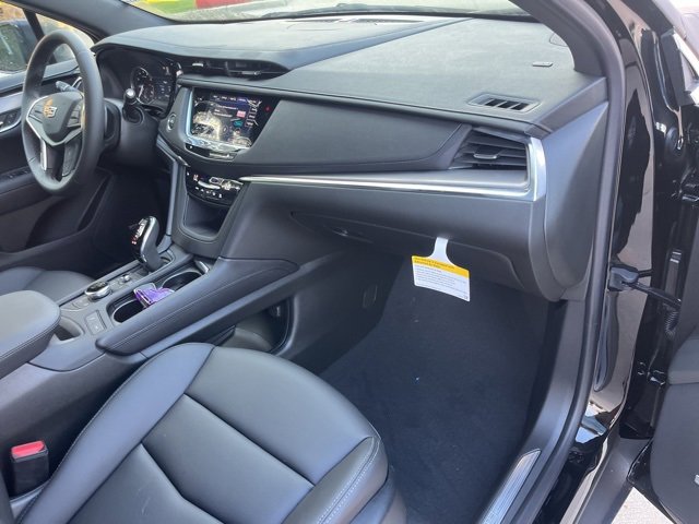 New 2025 Cadillac XT5 Luxury w/ LPO, Floor Liner Package image 34