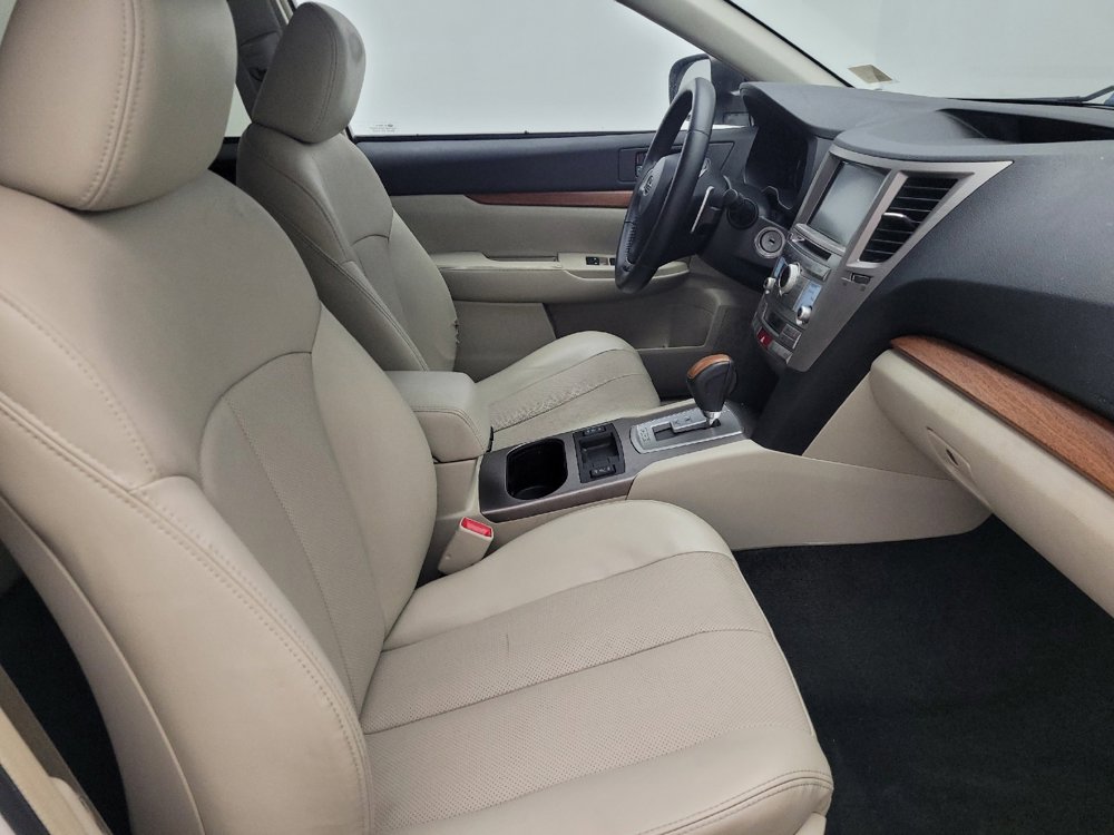 Used 2014 Subaru Outback 3.6R Limited image 21