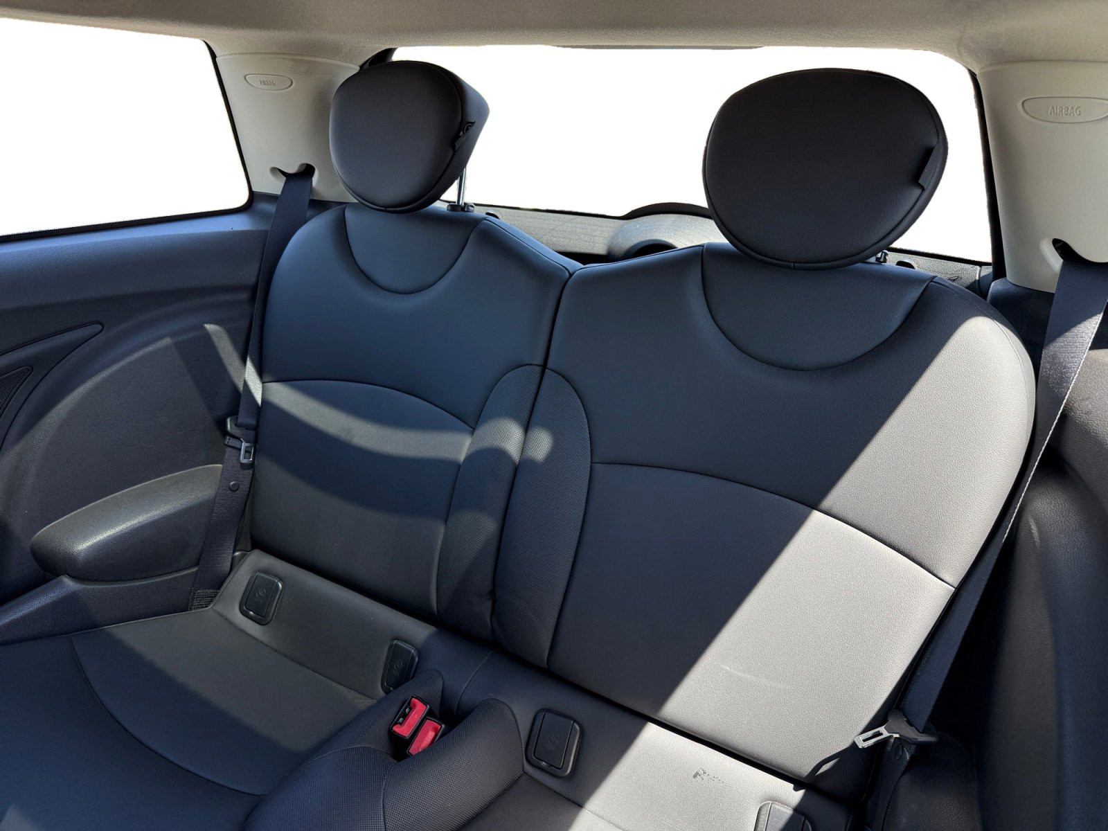 Used 2012 MINI Cooper Hardtop image 16