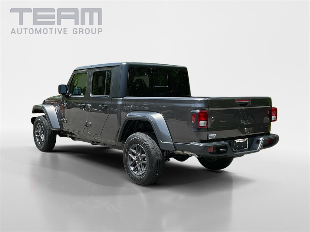 New 2025 Jeep Gladiator Sport image 5