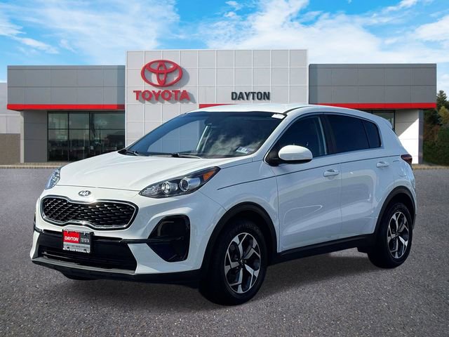 Used 2020 Kia Sportage LX image 2