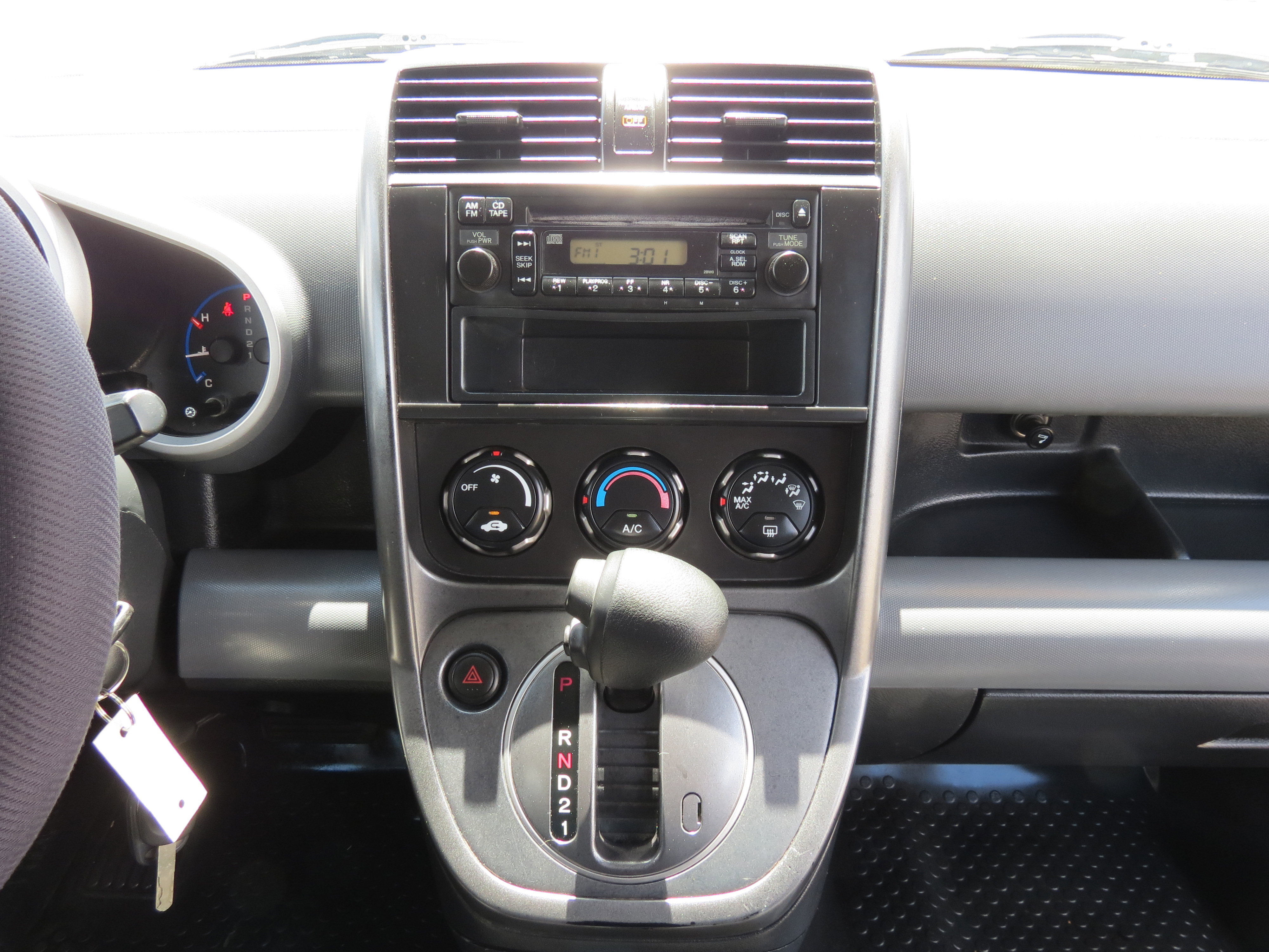 Used 2007 Honda Element LX image 16