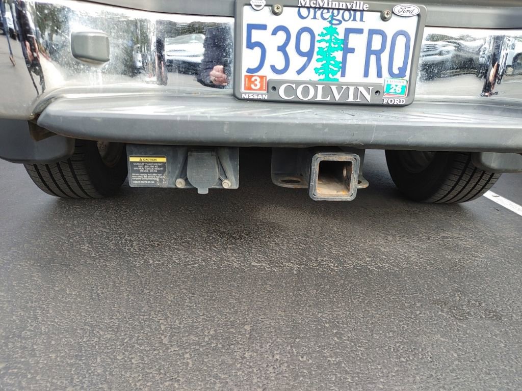 Used 2010 Nissan Frontier LE w/ LE Value Truck Pkg image 11