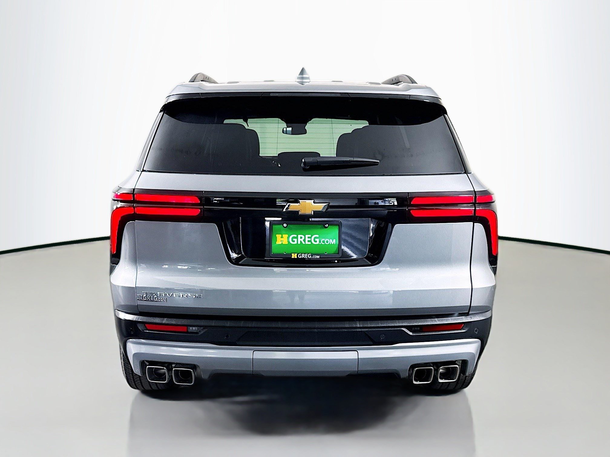 Used 2026 Chevrolet Traverse LT FWD image 8