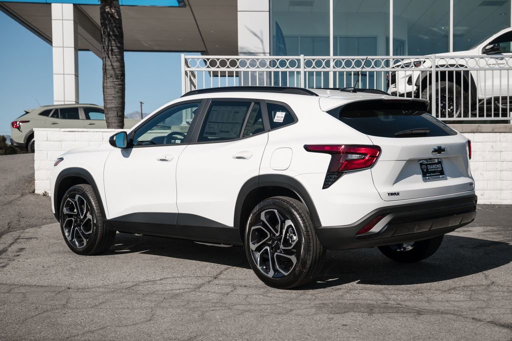 New 2026 Chevrolet Trax RS w/ Driver Confidence Package FWD image 7