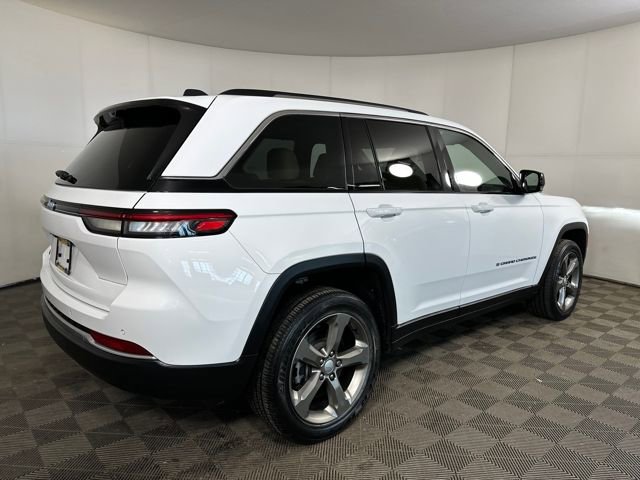 Used 2023 Jeep Grand Cherokee 4WD 4xe w/ Luxury Tech Group II image 3