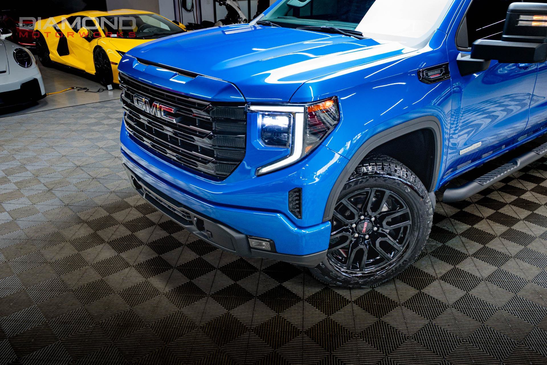 Used 2024 GMC Sierra 1500 Elevation AWD/4WD image 7
