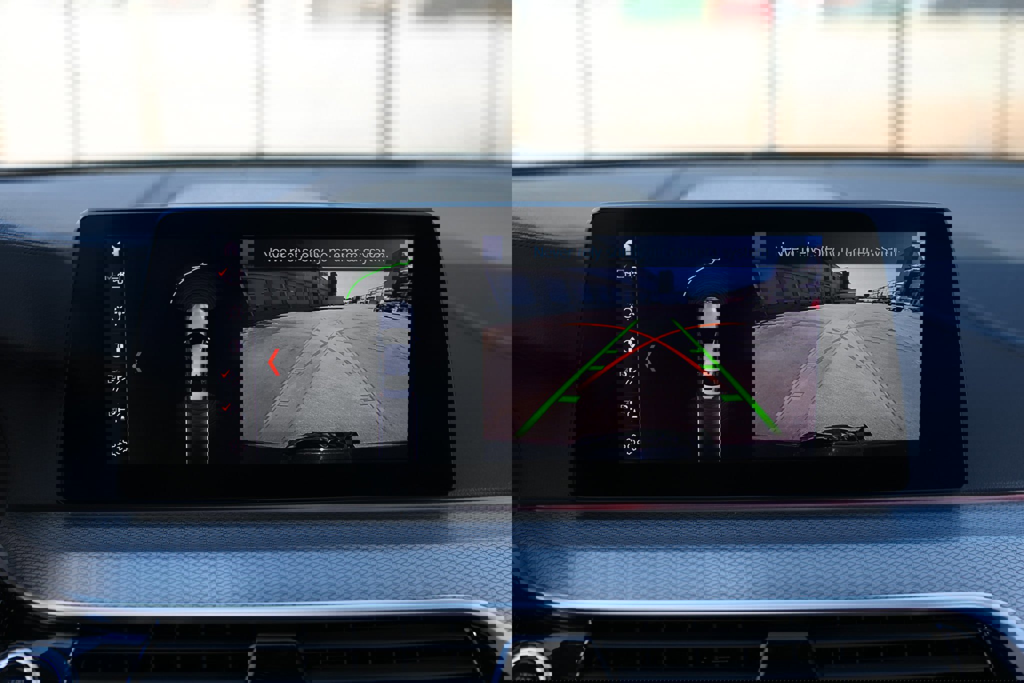 Used 2019 BMW M550i xDrive image 38