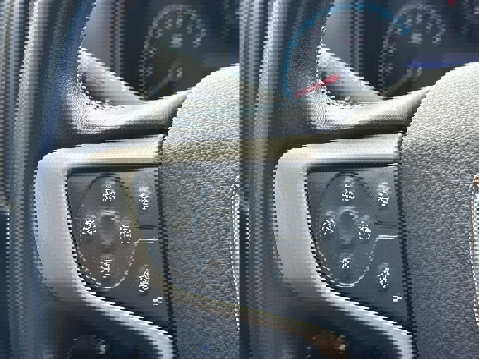 Used 2021 GMC Canyon Denali image 17